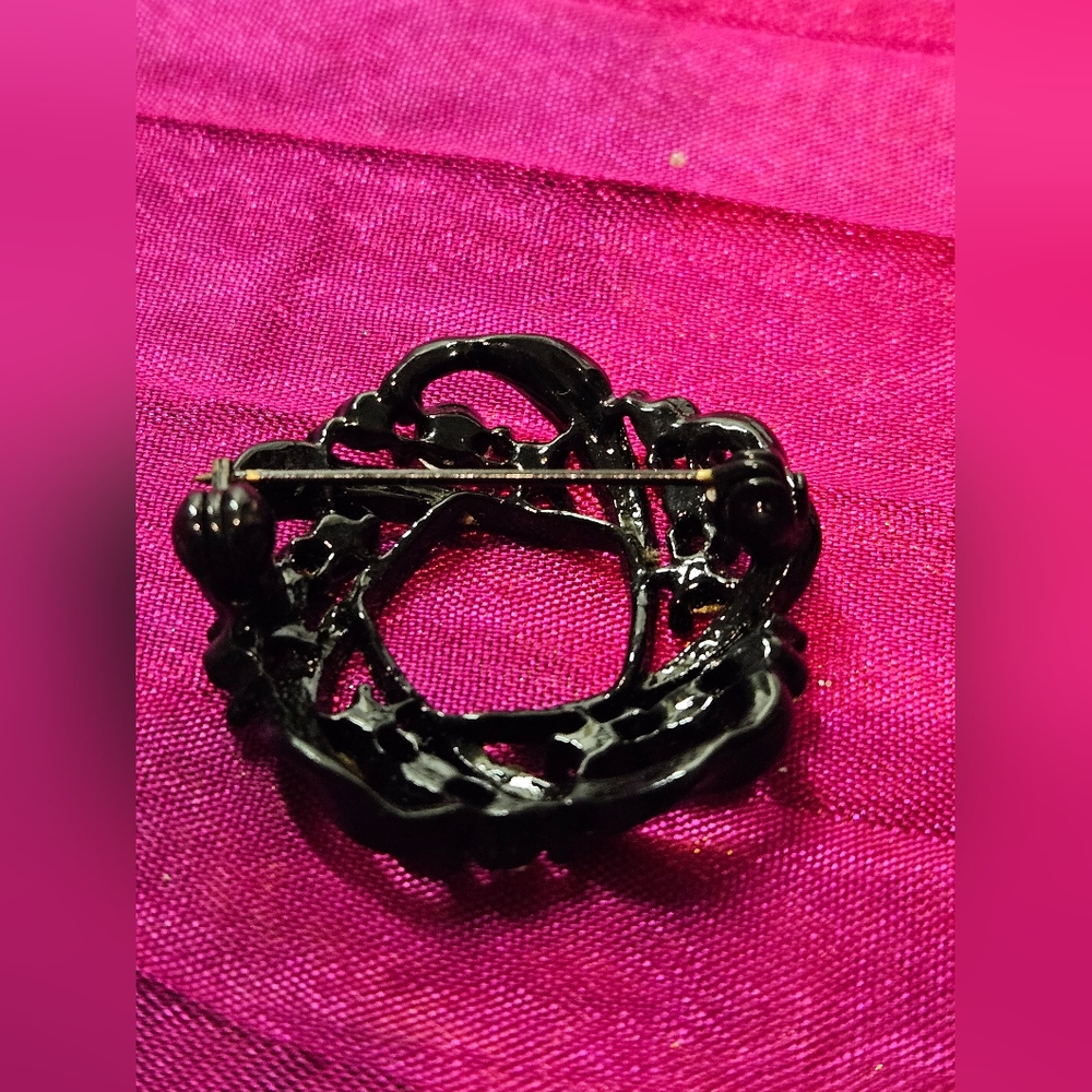 Faux Diamond Brooch (Missing a diamond) - Picture 2 of 4